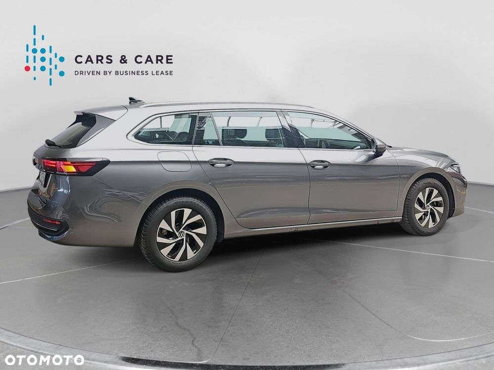 Volkswagen Passat - 26