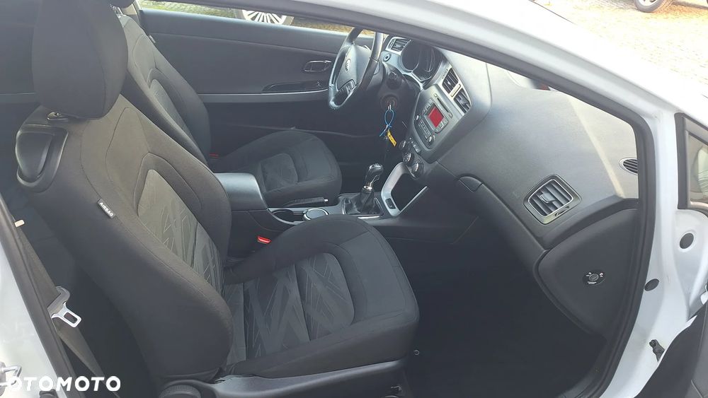 Kia ProCeed 1.6 GDI Edition 7 - 9