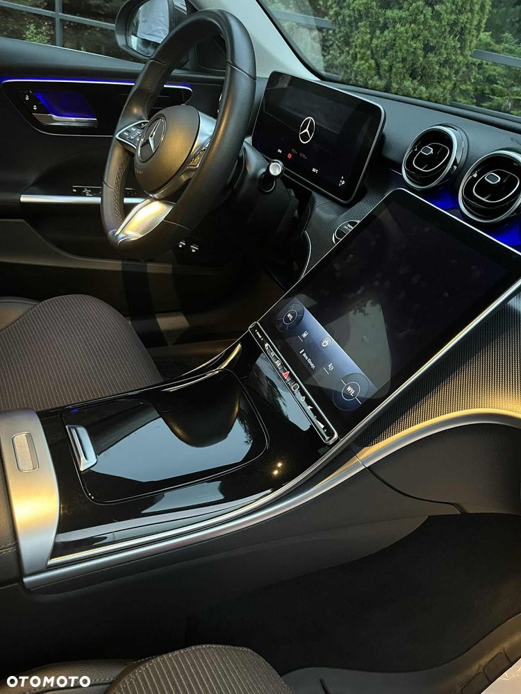 Mercedes-Benz Klasa C ver-300-e-9g--tronic-amg-line - 8