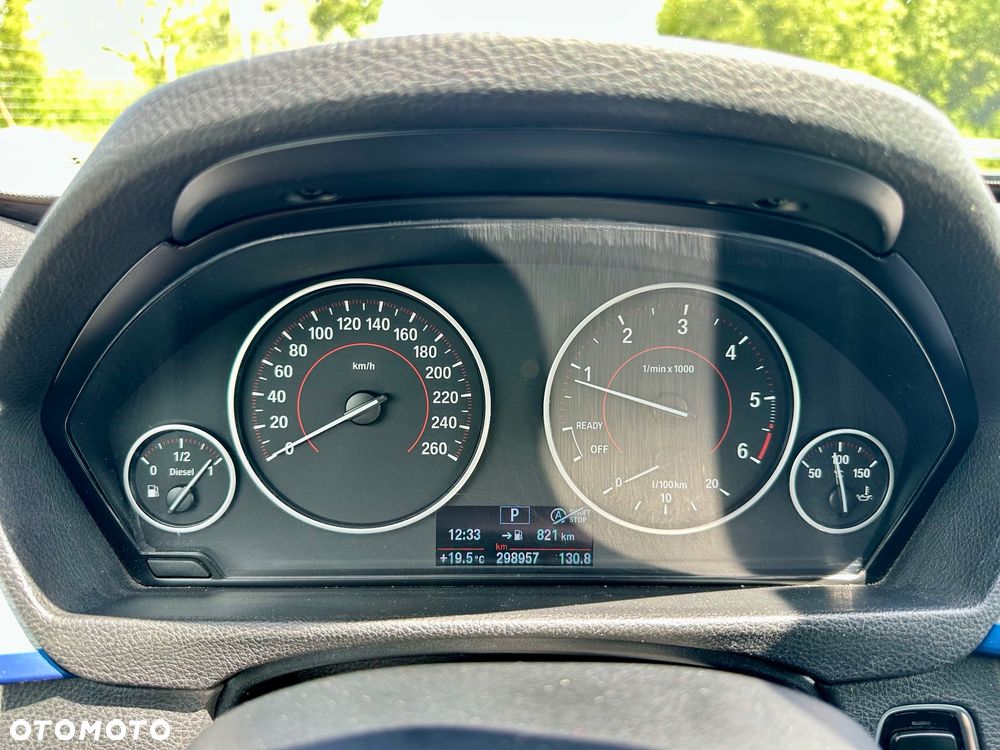 BMW Seria 3 318d M Sport - 23