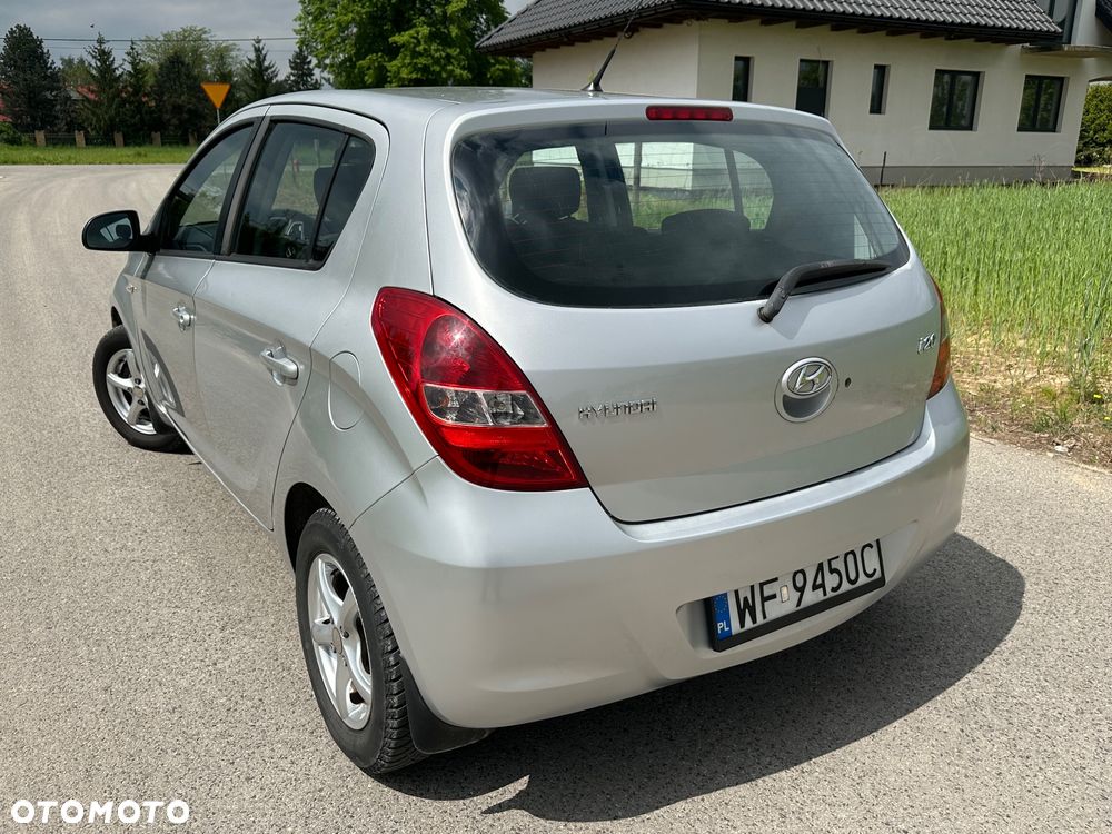 Hyundai i20 1.2 Comfort EU5 - 3