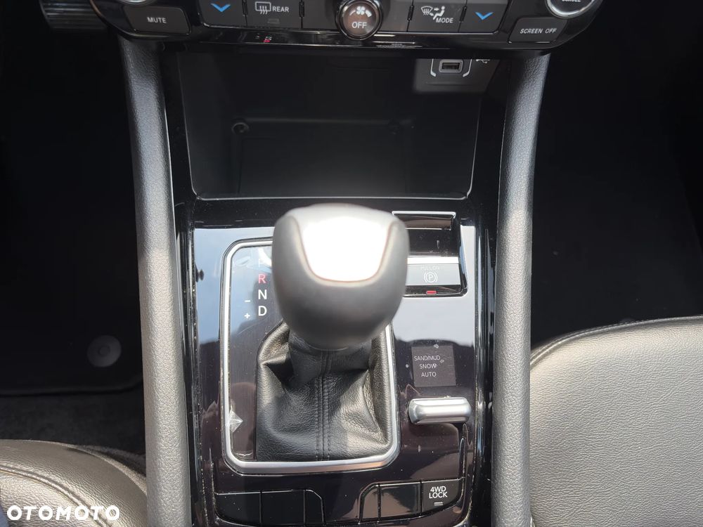 Jeep Compass - 23