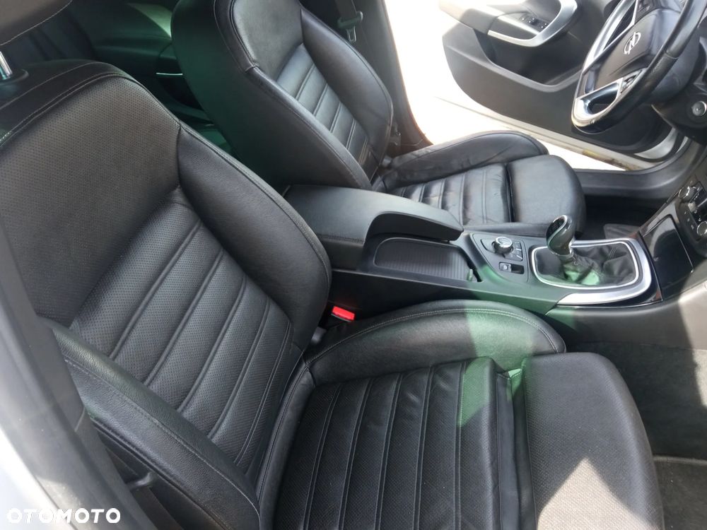 Opel Insignia - 10