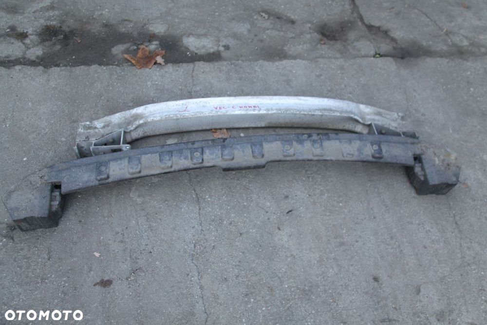 Opel Vectra C kombi belka zderzaka tylnego