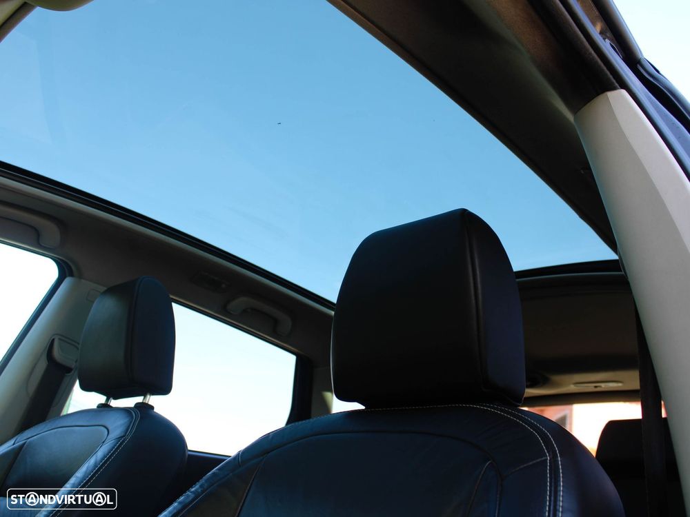 Nissan Qashqai +2 1.5 dCi Tekna Premium 18 - 44