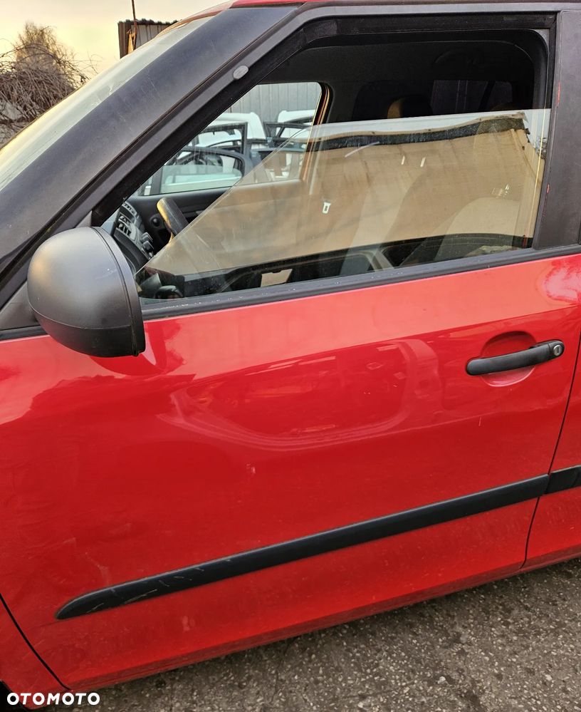 Skoda Fabia II 2 drzwi przód przednie lewe   8151 - 2