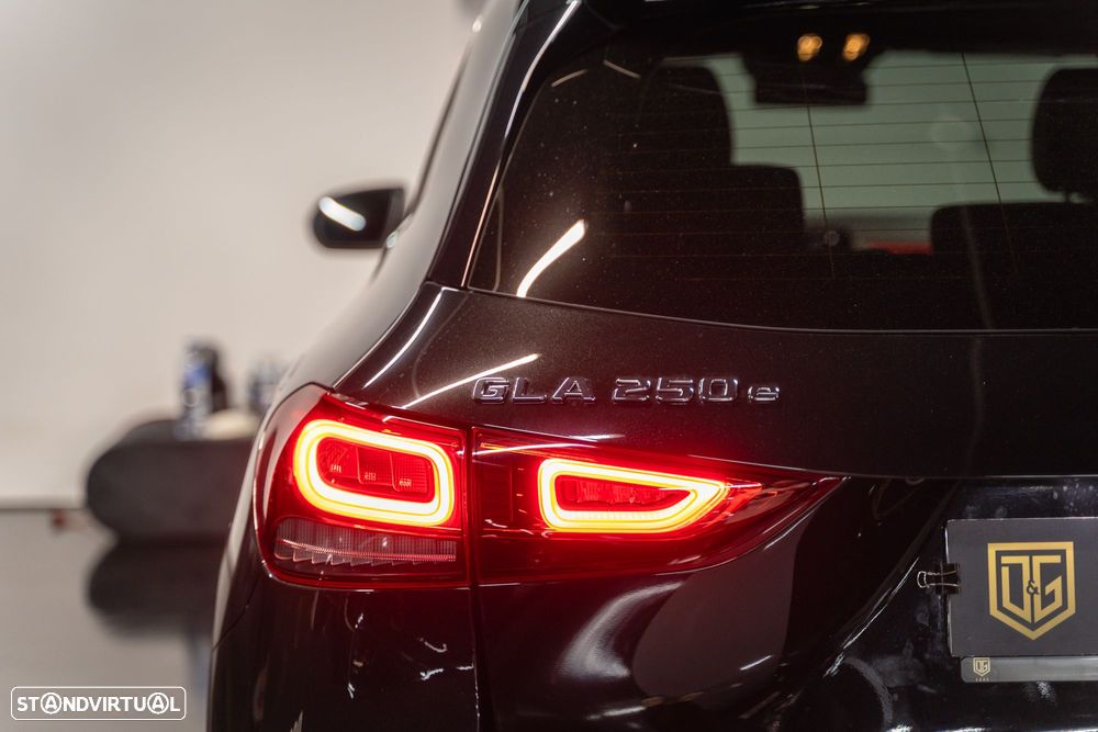 Mercedes-Benz GLA 250 e 8G-DCT AMG Line - 25