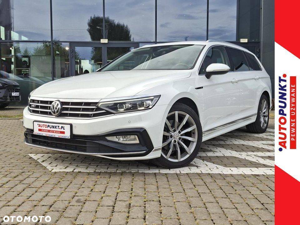 Volkswagen Passat - 1