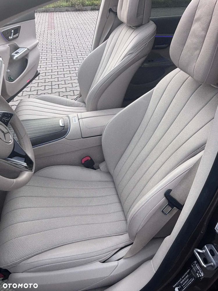 Mercedes-Benz Klasa E 400 PHEV 4-Matic Exclusive 9G-Tronic - 13