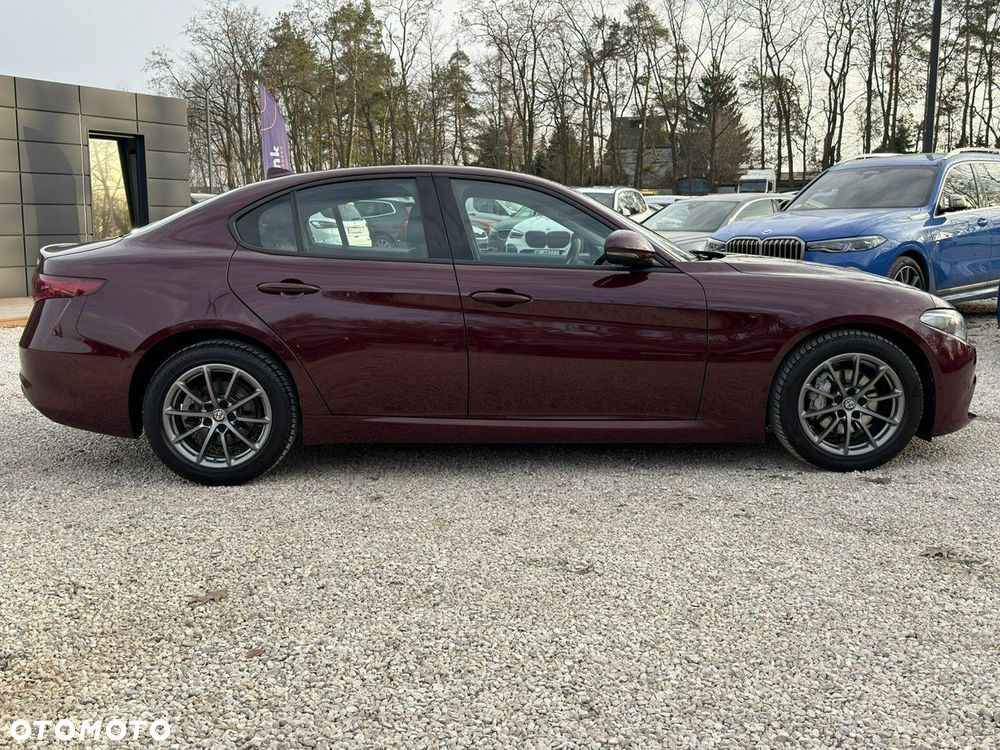 Alfa Romeo Giulia - 2