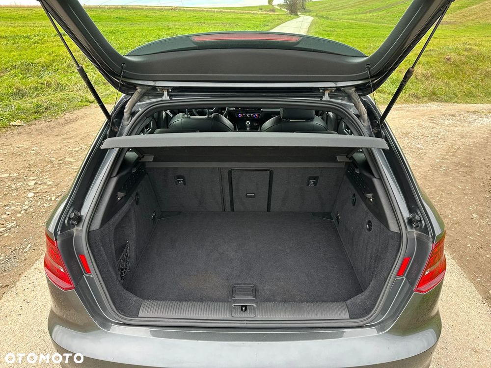 Audi A3 Sportback 2.0 TDI S tronic - 14