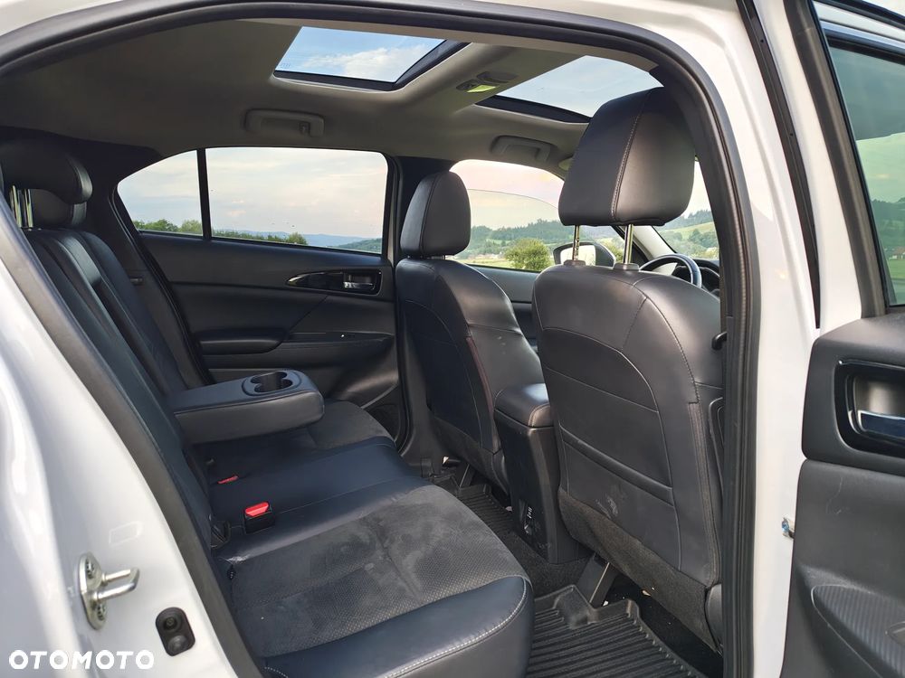 Mitsubishi Eclipse Cross - 8