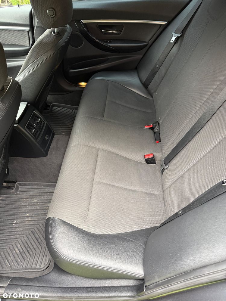 BMW Seria 3 - 17