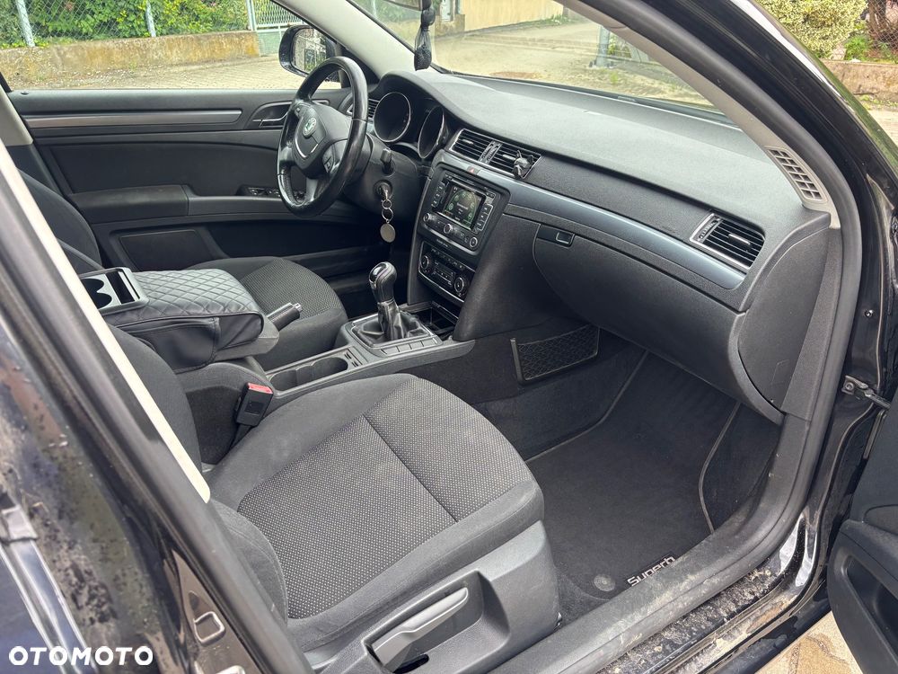 Skoda Superb 2.0 TDI Ambition - 10