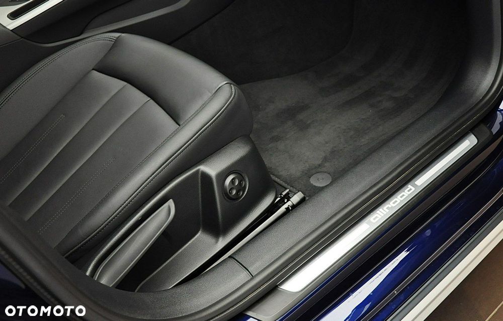 Audi A4 Allroad - 24