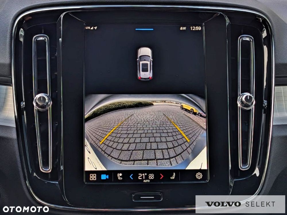 Volvo XC 40 - 23