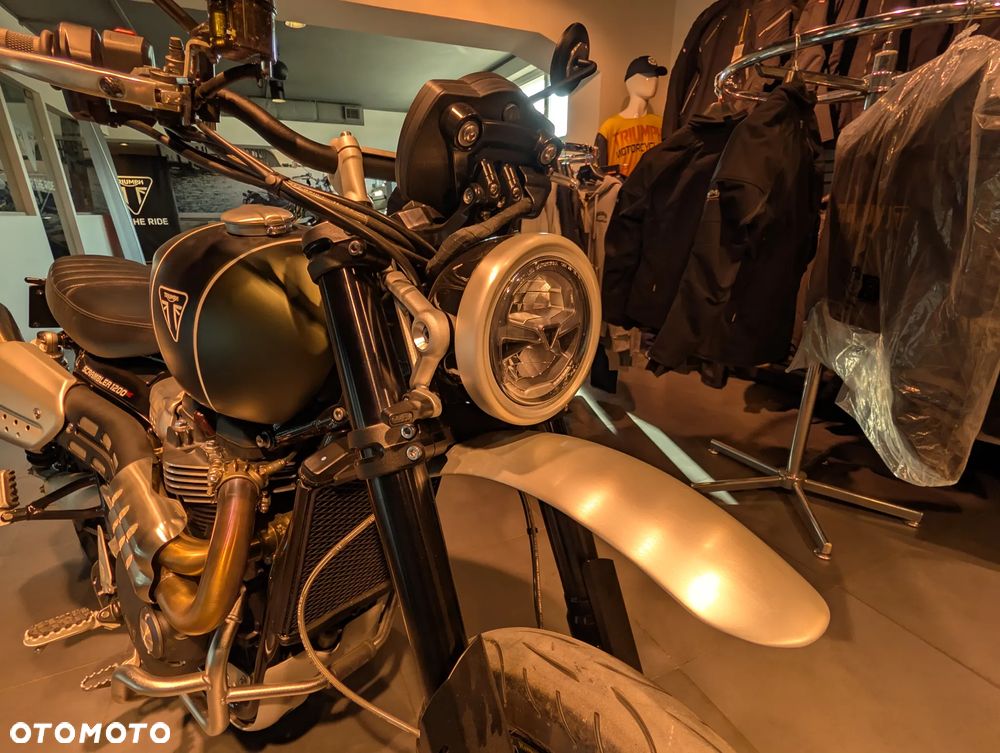 Triumph Scrambler - 5