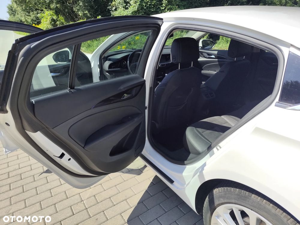 Opel Insignia 1.5 T Elite S&S - 20