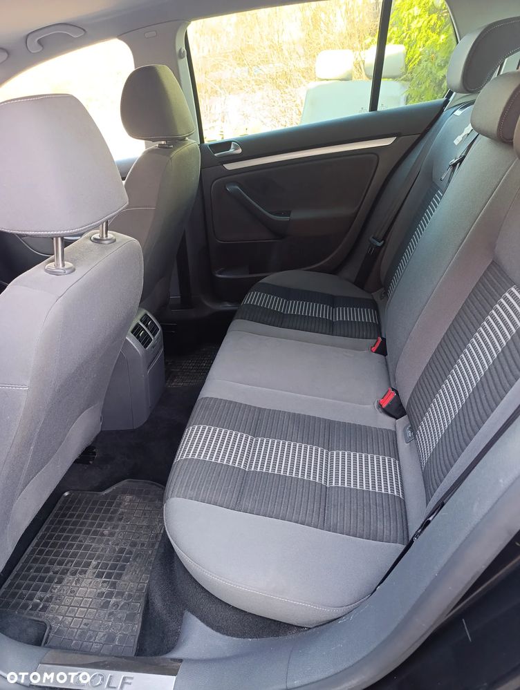 Volkswagen Golf 2.0 TDI DPF United - 13