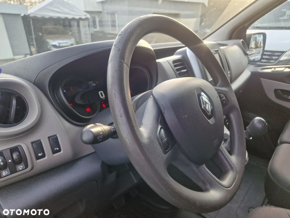 Renault Trafic - 13