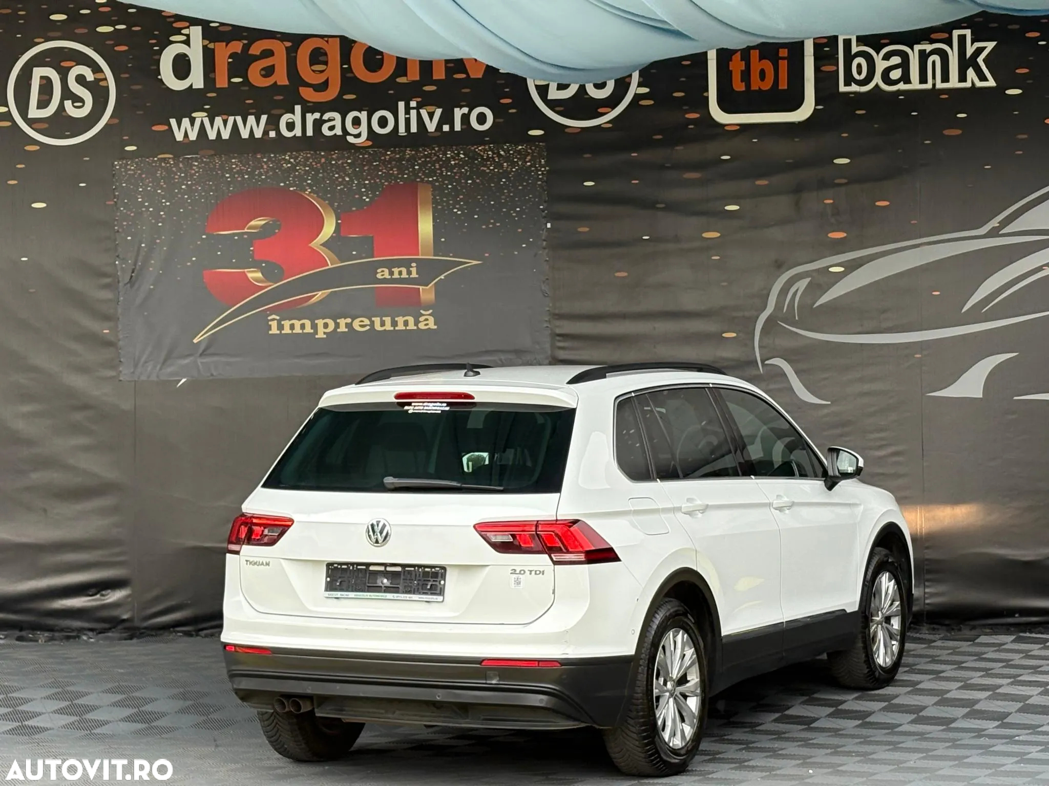 Volkswagen Tiguan - 3