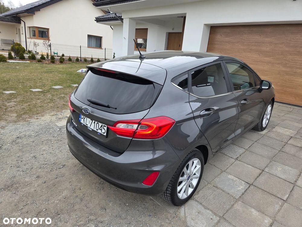 Ford Fiesta 1.5 TDCi S&S TITANIUM - 4