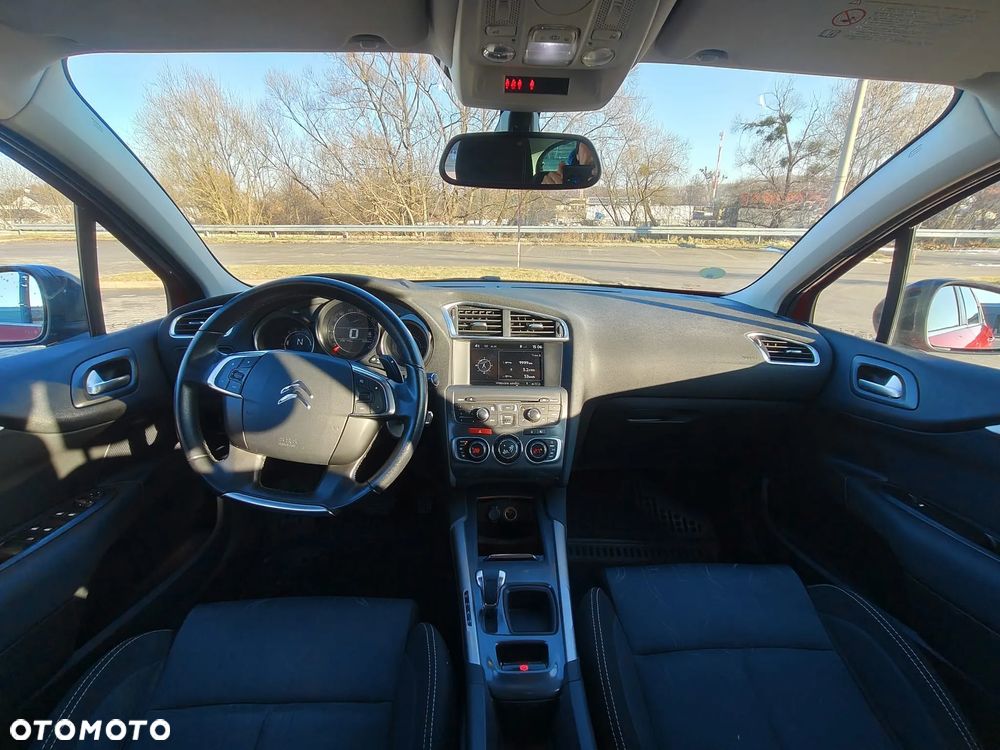 Citroën C4 e-HDi 115 ETG6 Selection - 30