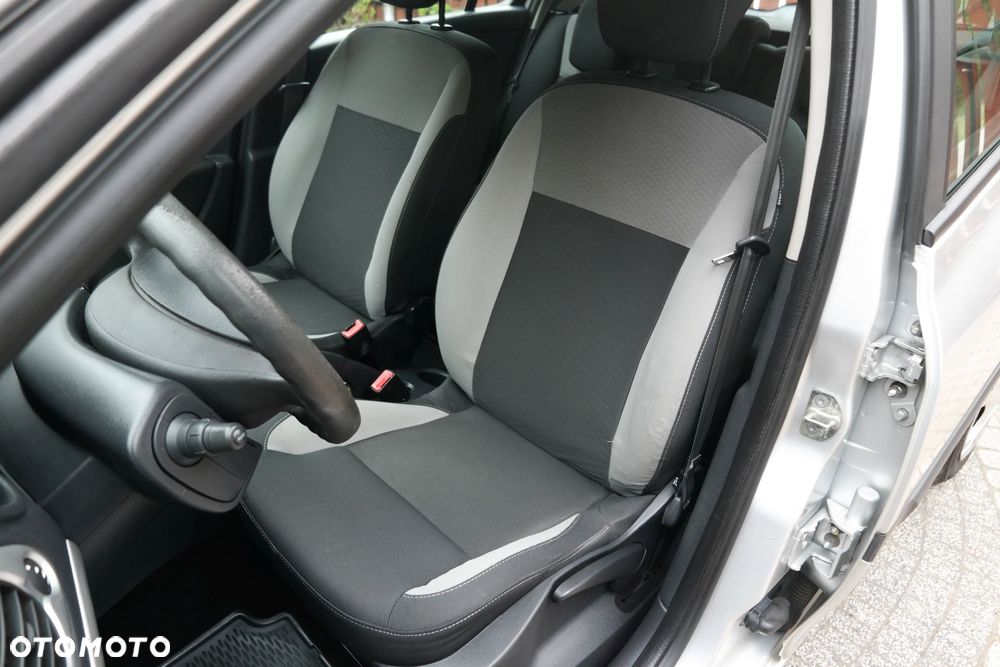 Renault Clio 1.2 16V Alize - 9