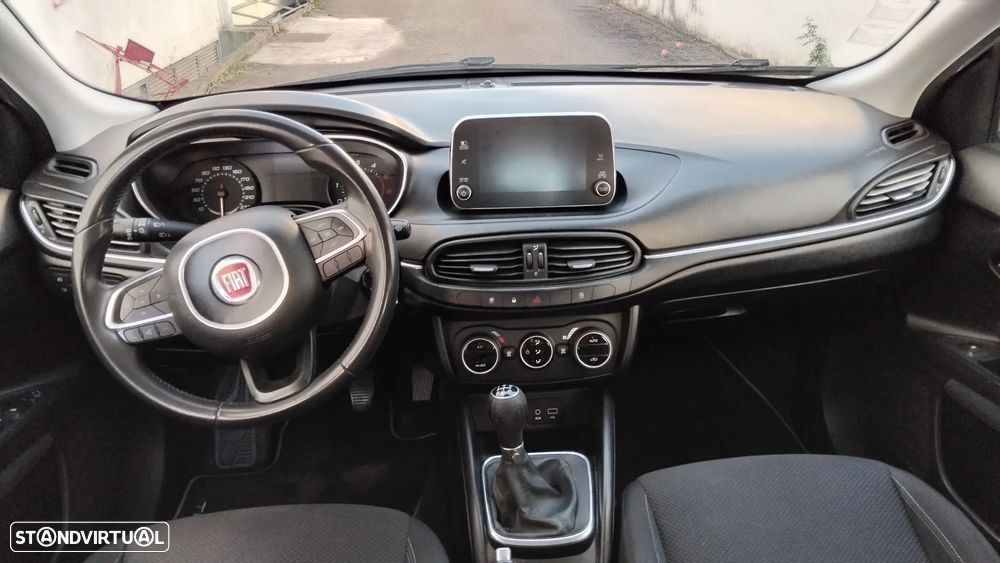 Fiat Tipo Station Wagon 1.3 M-Jet Lounge - 8