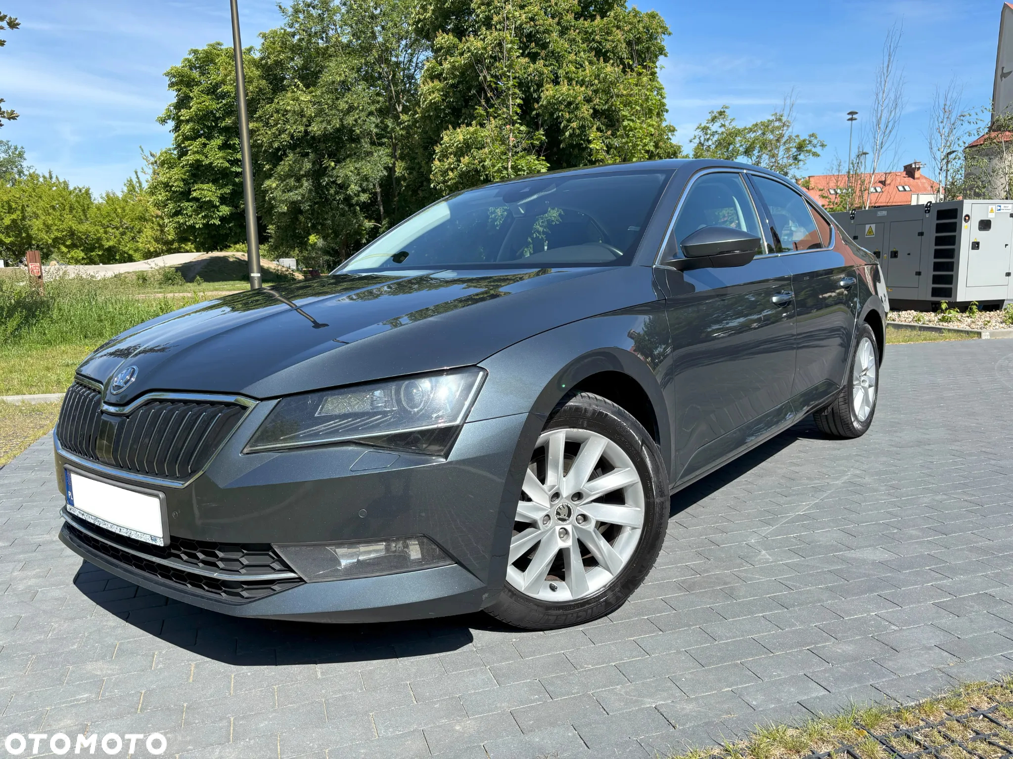 Skoda Superb 2.0 TDI 4x4 Style DSG - 4