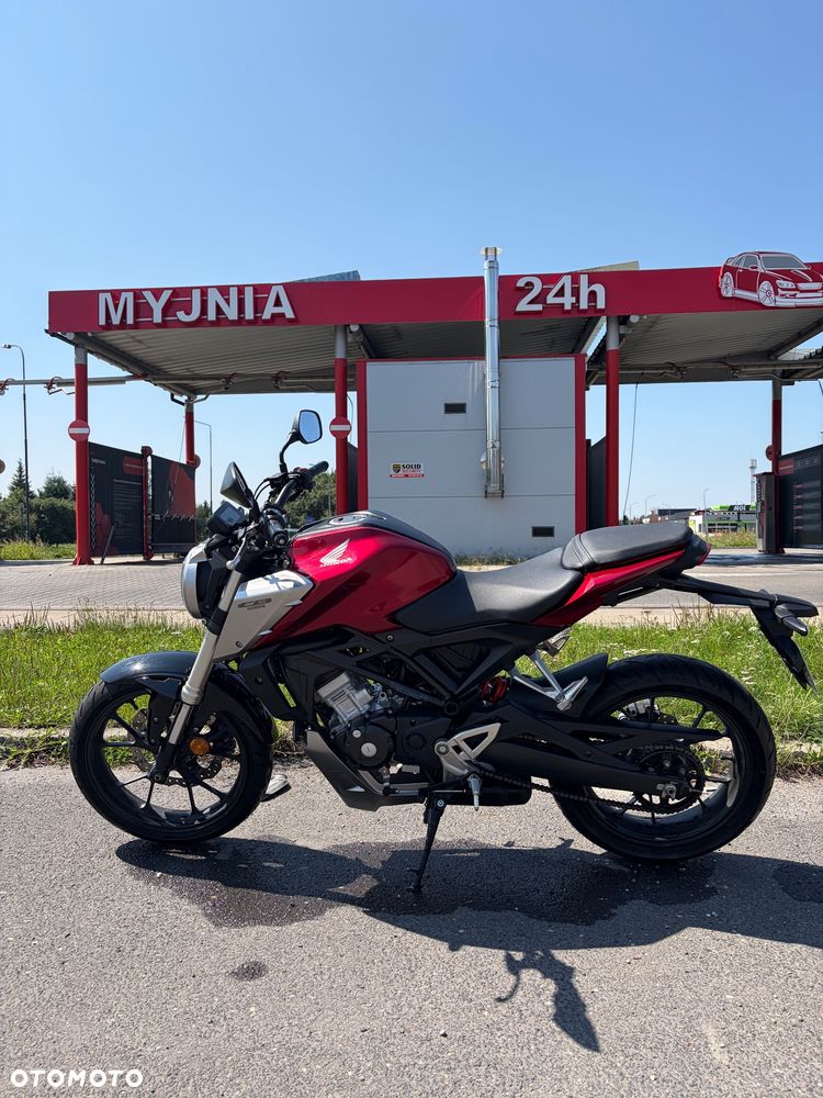 Honda CB - 1