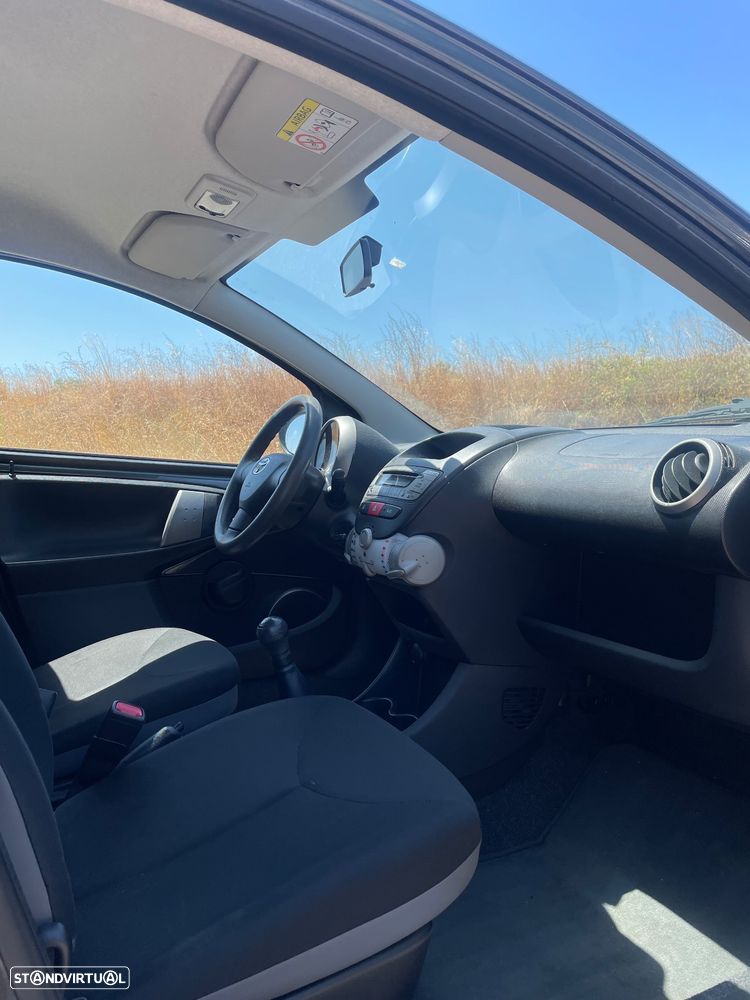 Toyota Aygo 1.0 Plus - 5