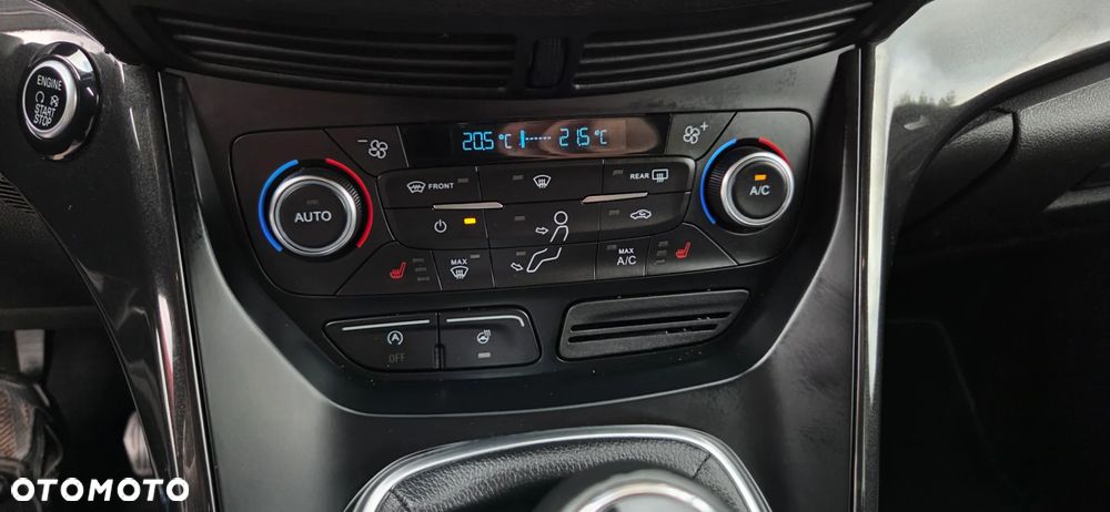 Ford Kuga 1.5 EcoBoost 2x4 Cool & Connect - 31