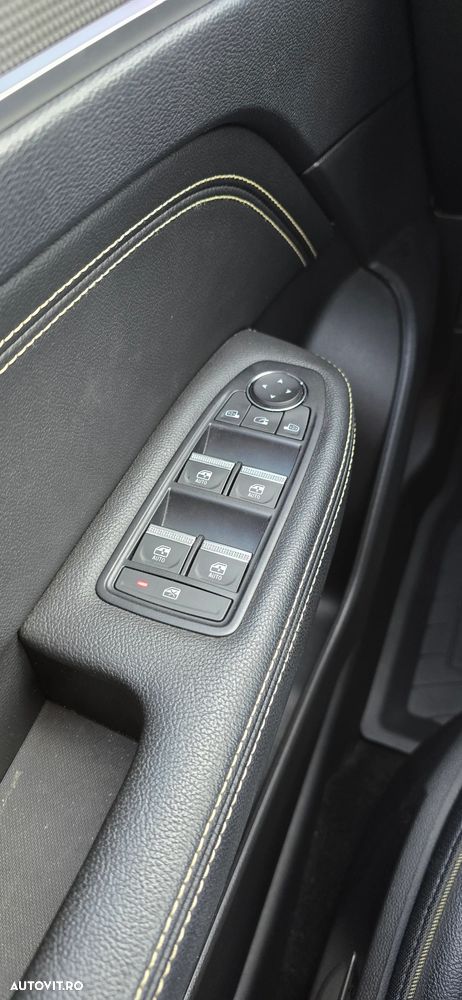 Renault Arkana E-TECH 145 R.S.LINE - 12