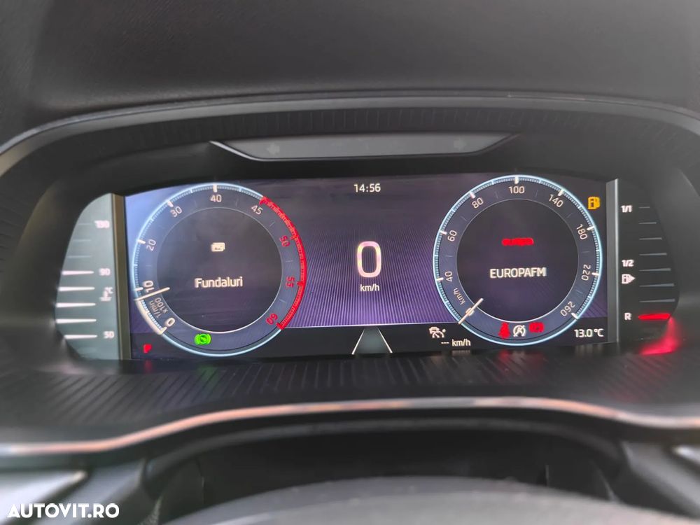 Skoda Octavia Combi 2.0 TDI DSG Selection - 8