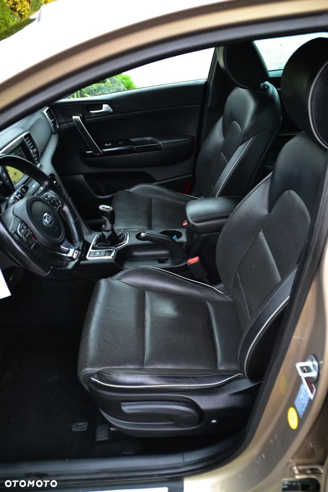 Kia Sportage 1.6 T-GDI 2WD Black Edition - 22
