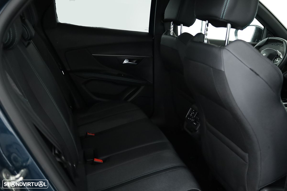 Peugeot 3008 1.2 Hybrid Allure Pack e-DCS6 - 23
