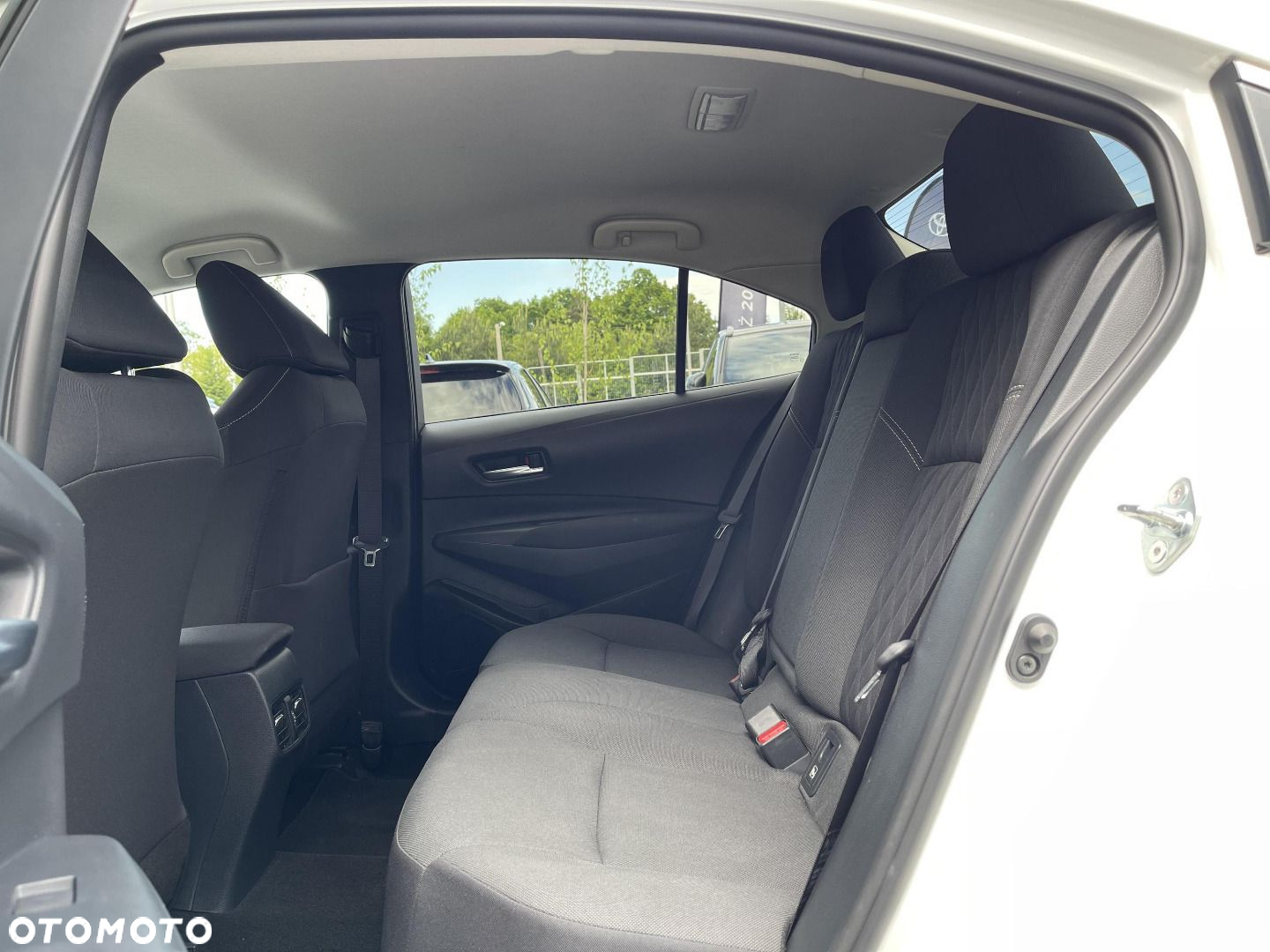 Toyota Corolla - 14