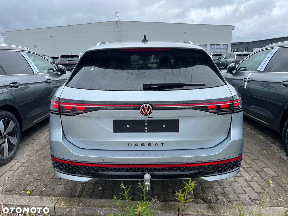 Volkswagen Passat Variant 2.0 TSI R-Line Plus DSG - 6
