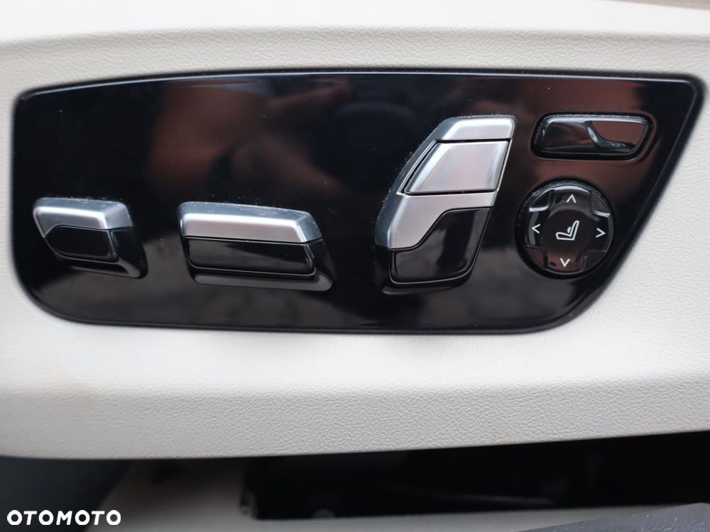 BMW Seria 5 - 16