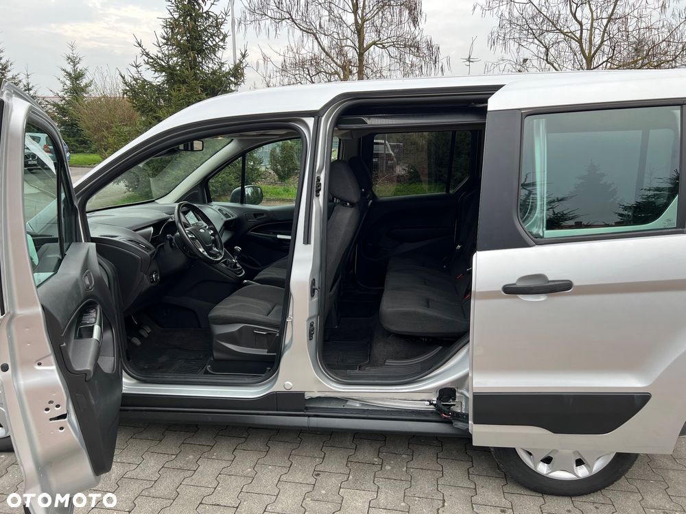 Ford Tourneo Connect 1.5 TDCi Start-Stop Titanium - 19