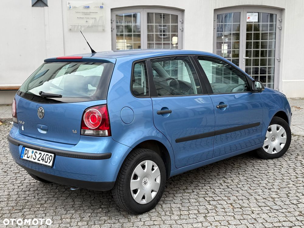 Volkswagen Polo 1.4 16V Comfortline - 4
