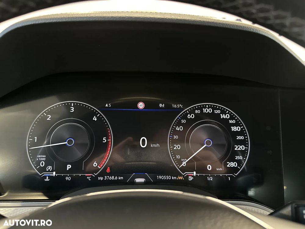 Volkswagen Touareg - 10