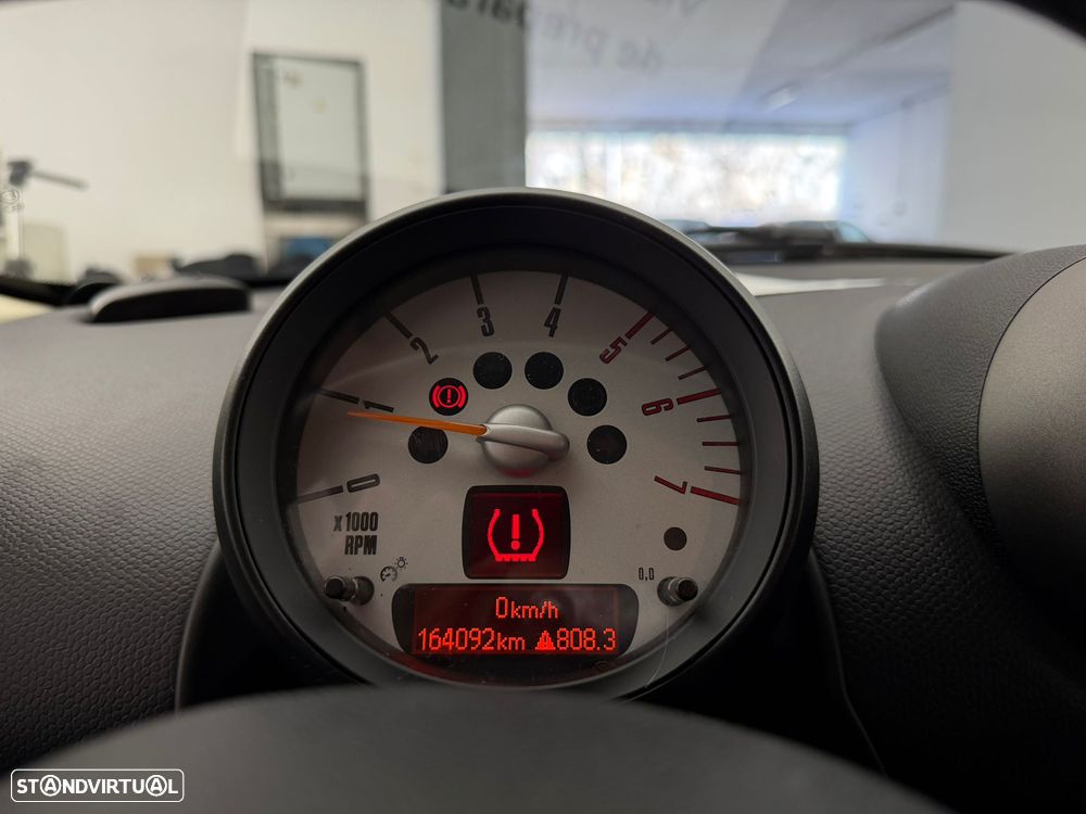 MINI Countryman One D - 11