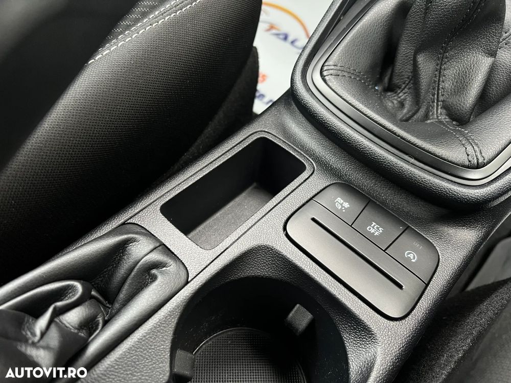 Ford Fiesta 1.0 EcoBoost S&S ACTIVE X - 10