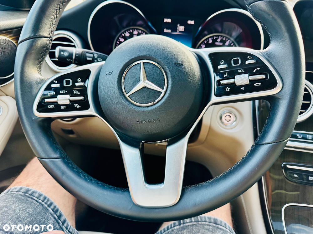 Mercedes-Benz GLC - 23