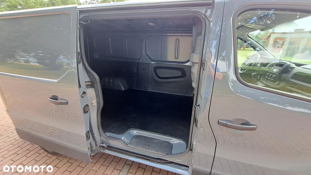 Renault Trafic - 15
