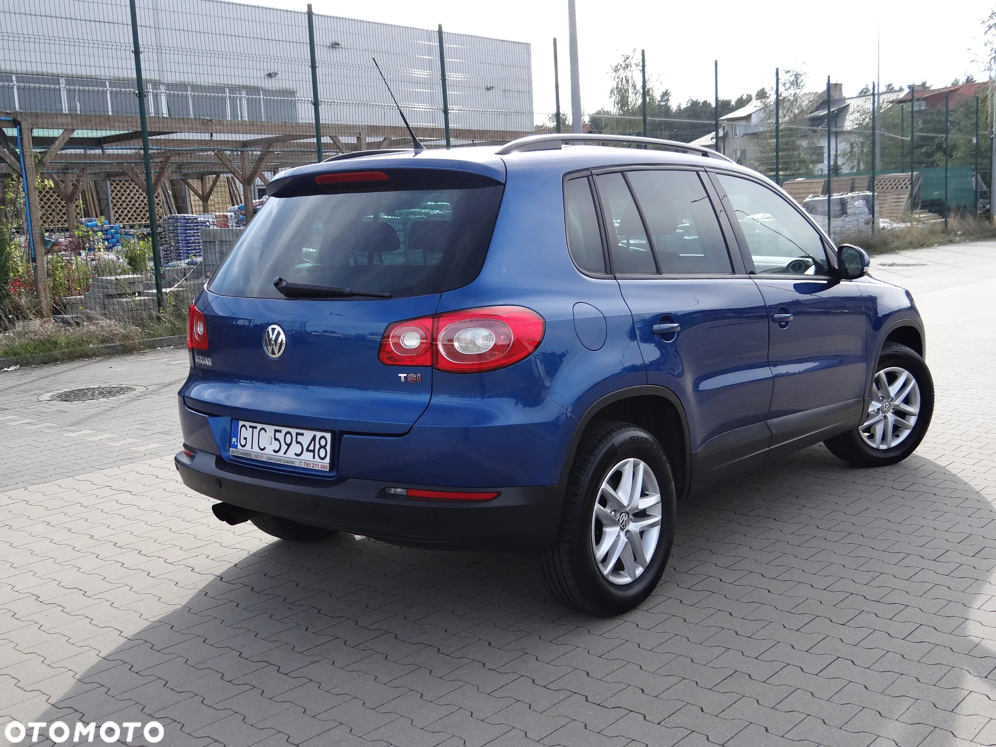 Volkswagen Tiguan - 4