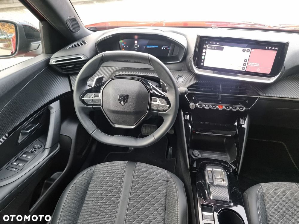 Peugeot 2008 1.2 PureTech Allure S&S EAT8 - 31