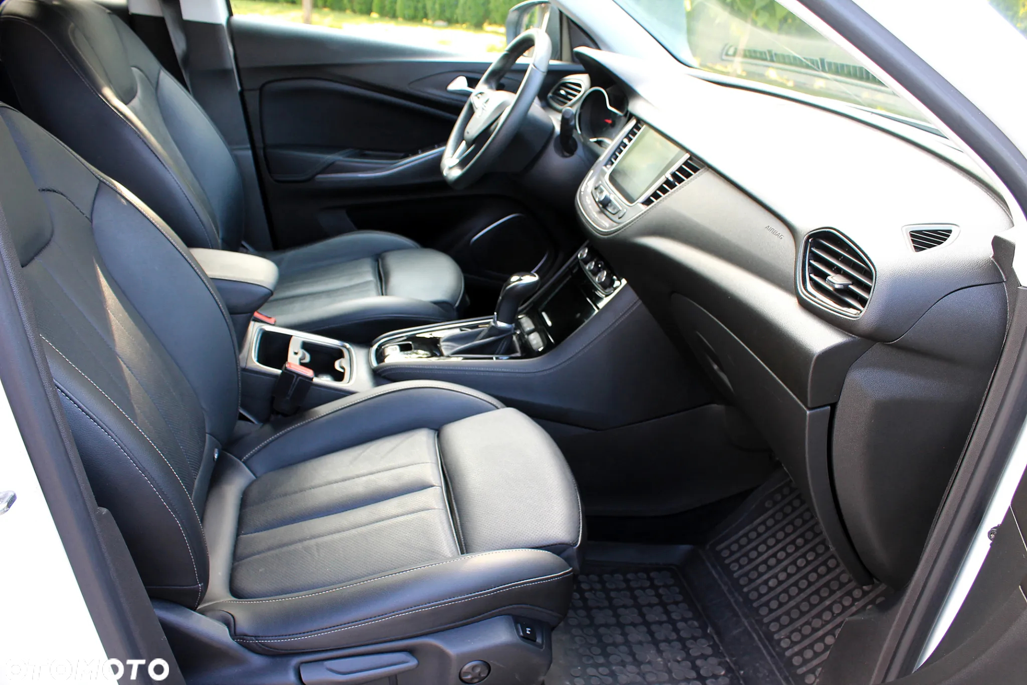 Opel Grandland X 2.0 D Start/Stop Automatik Business Innovation - 6